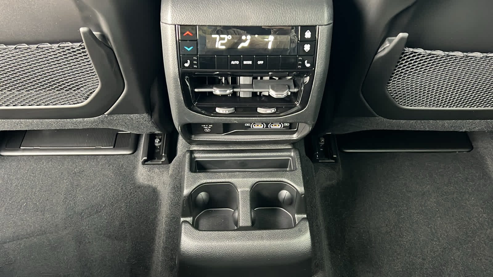 Thumbnail: 2025 Jeep Grand Cherokee L - 25