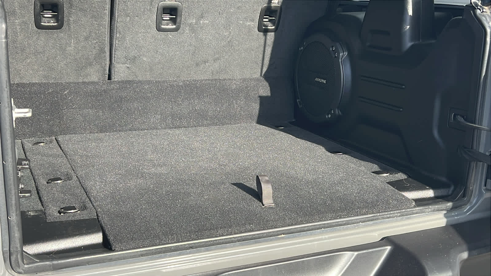 Thumbnail: 2022 Jeep Wrangler - 27
