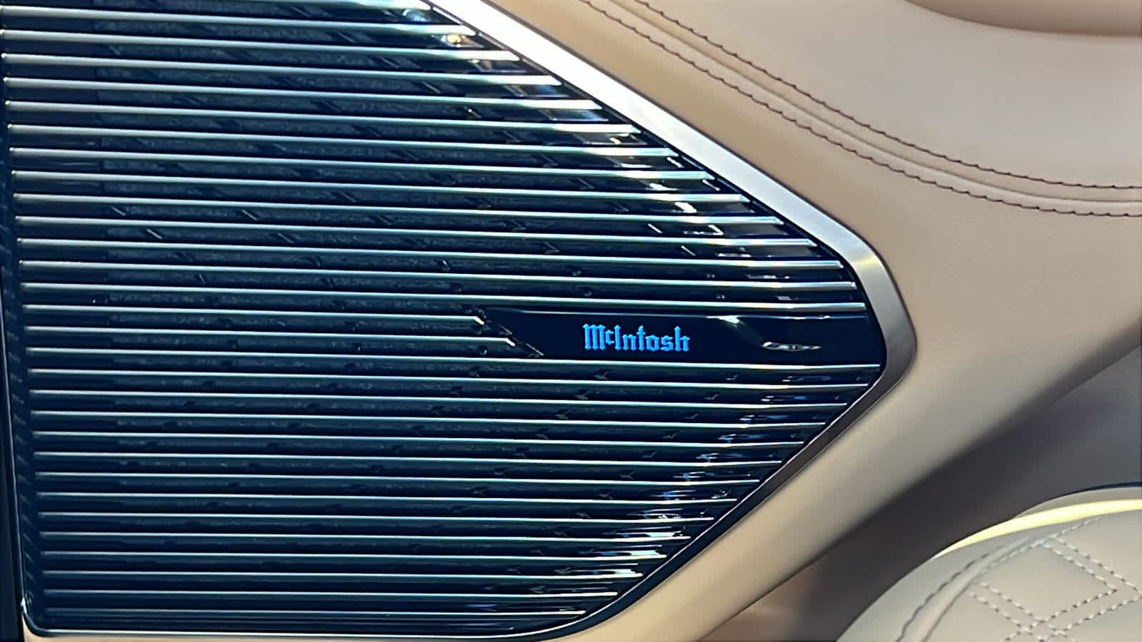 Thumbnail: 2025 Jeep Grand Cherokee - 31