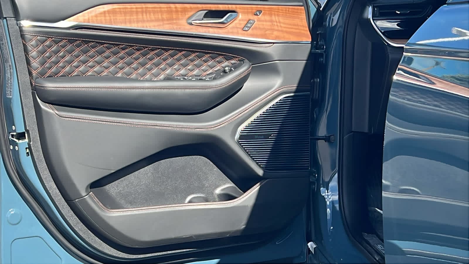 Thumbnail: 2026 Jeep Grand Cherokee L - 23