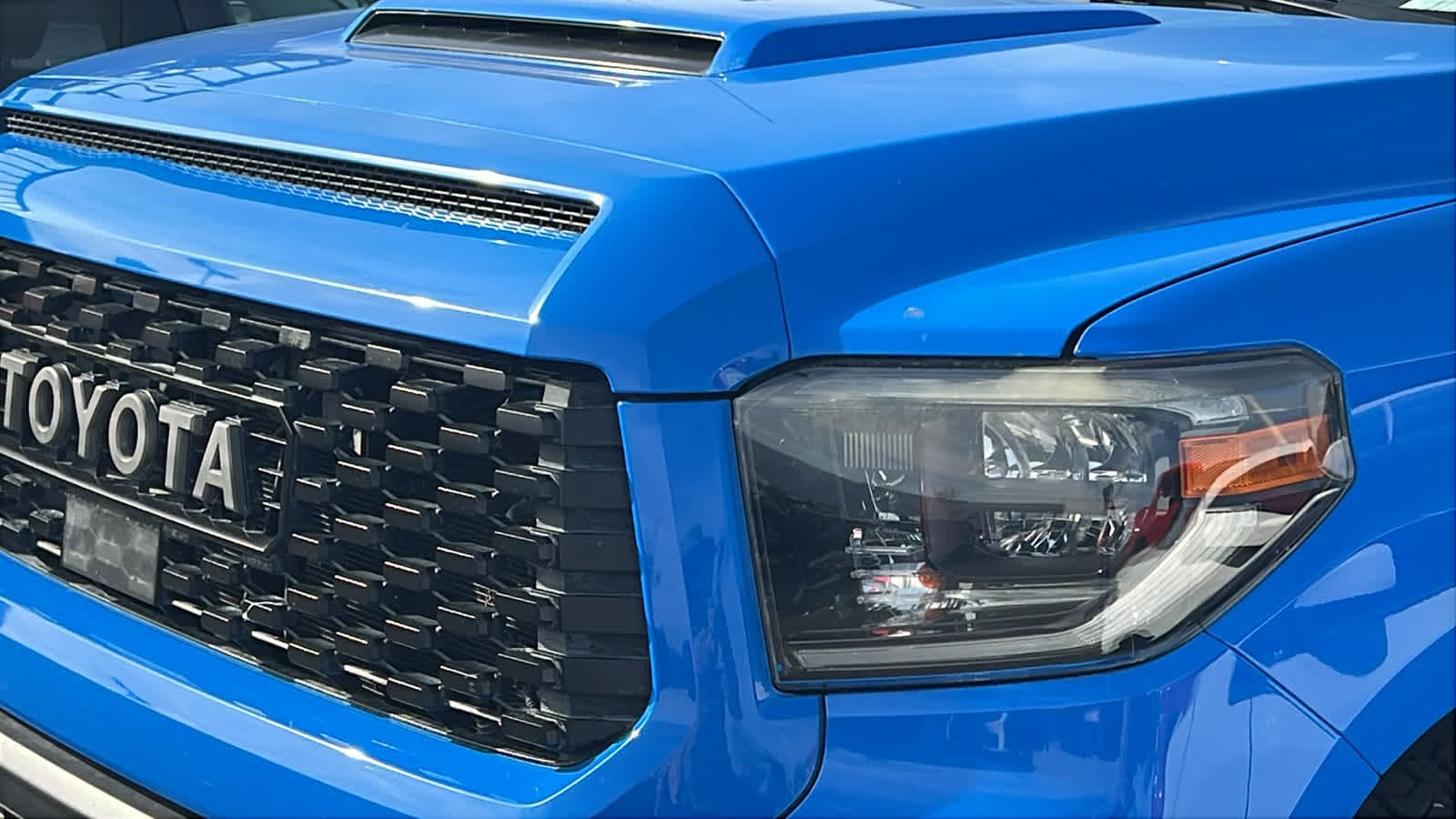 Thumbnail: 2019 Toyota Tundra - 8