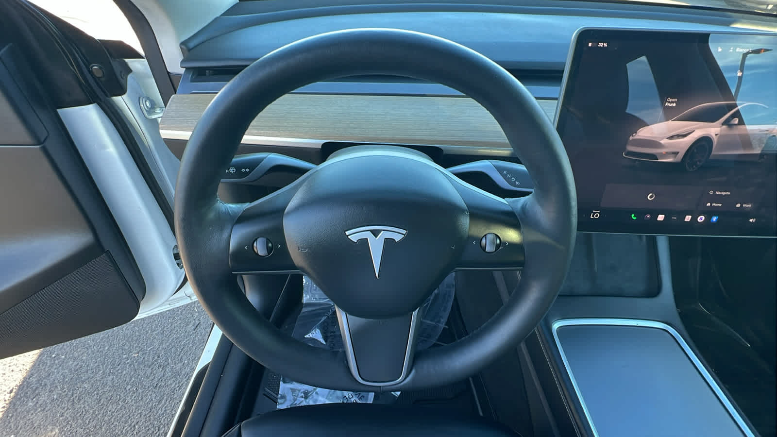 Thumbnail: 2022 Tesla Model Y - 17