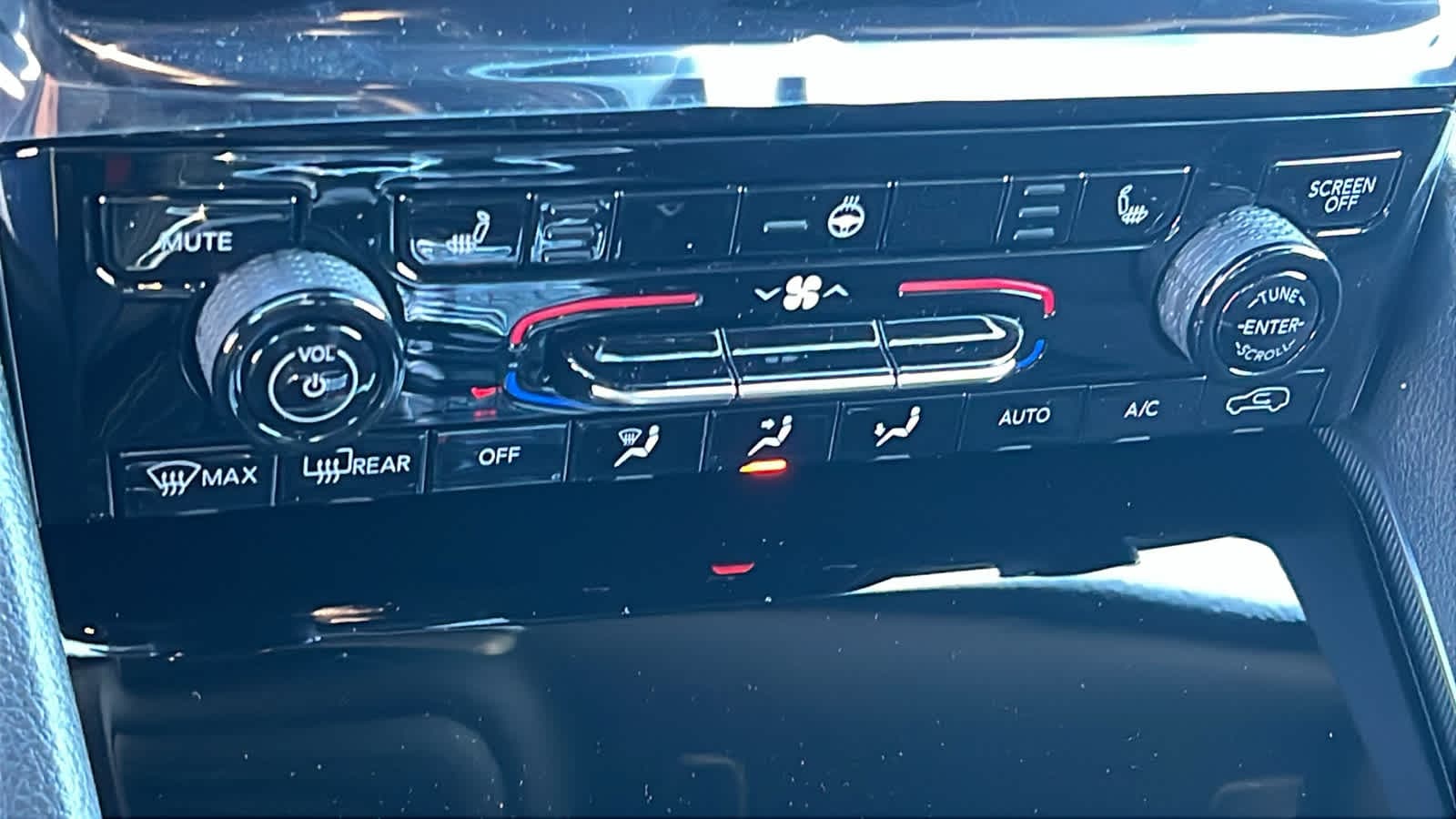 Thumbnail: 2025 Jeep Grand Cherokee - 14