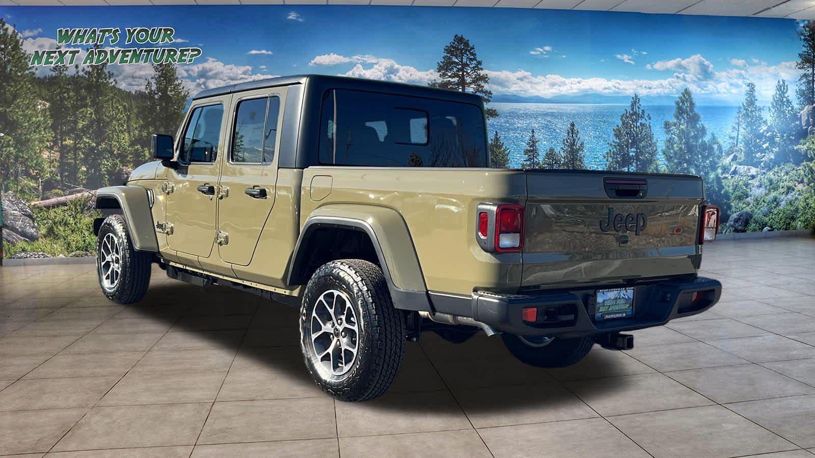 Thumbnail: 2026 Jeep Gladiator - 7