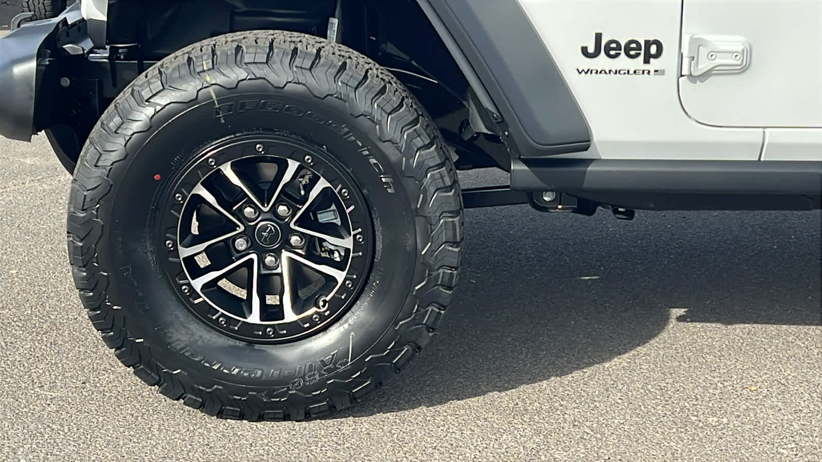 Thumbnail: 2026 Jeep Wrangler - 9