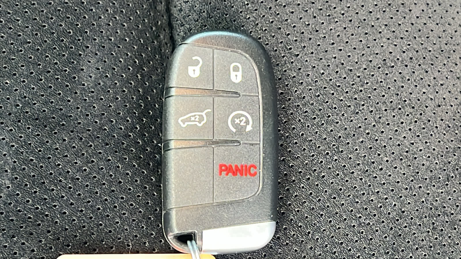 Thumbnail: 2018 Jeep Grand Cherokee - 29