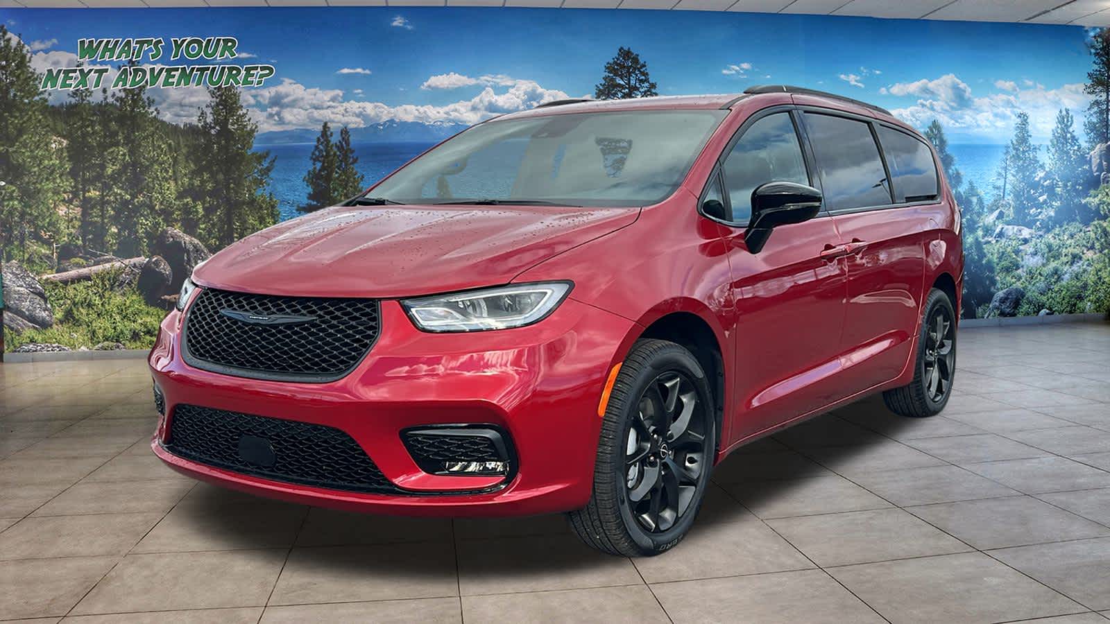 2026 Chrysler Pacifica Select's photo