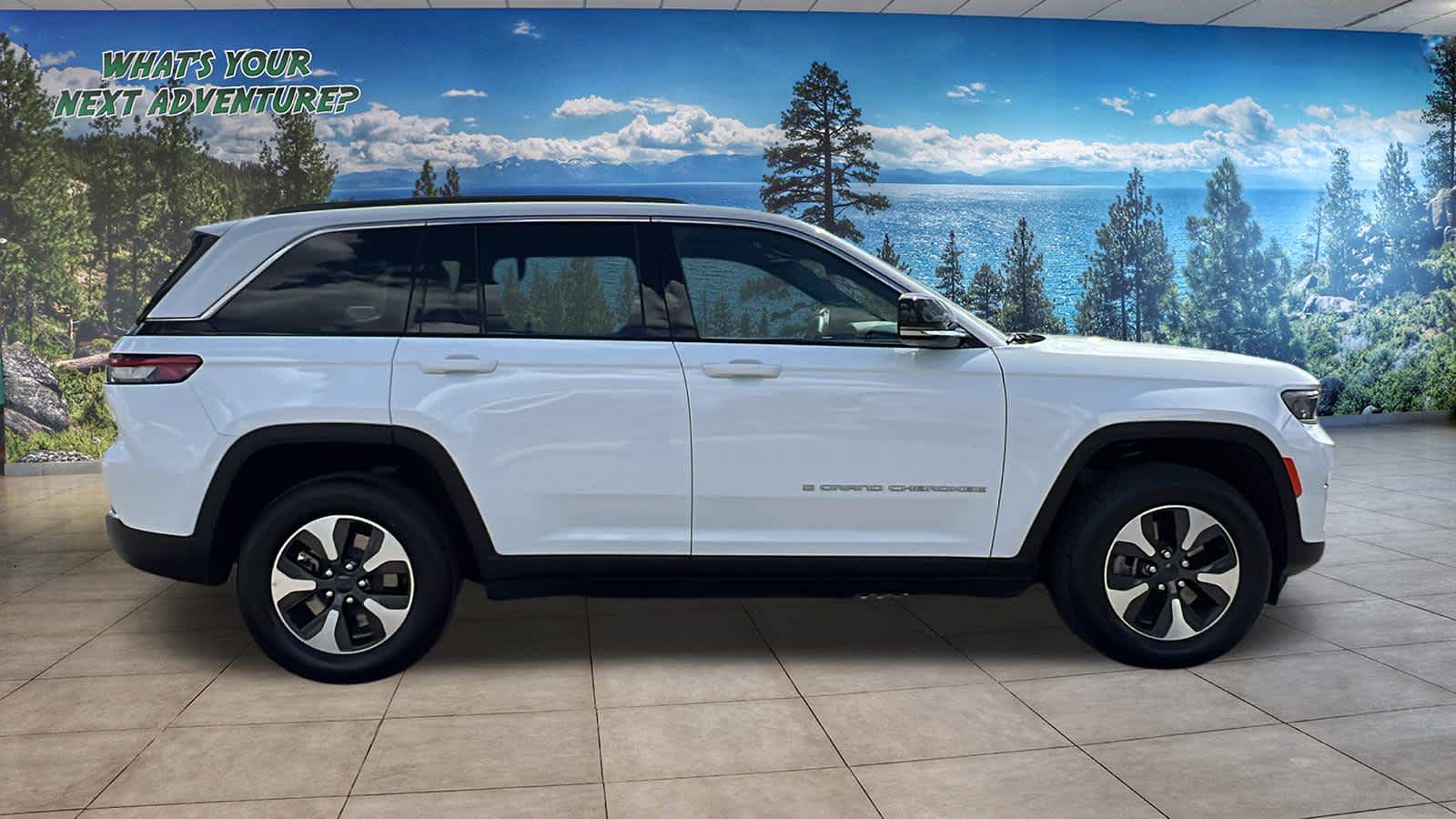 Thumbnail: 2024 Jeep Grand Cherokee - 4