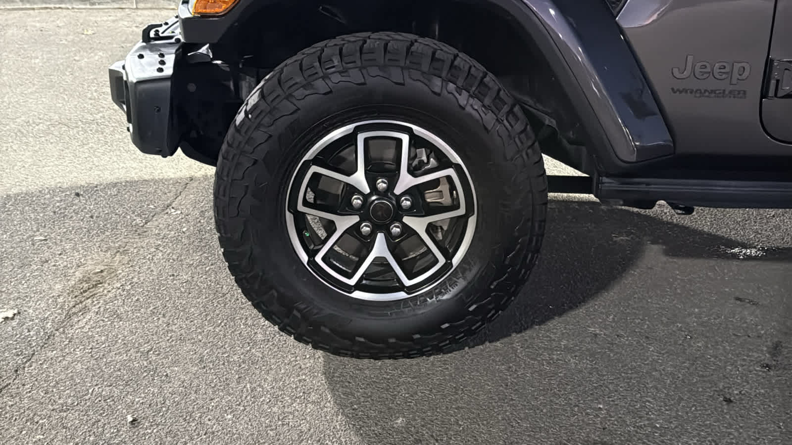 Thumbnail: 2019 Jeep Wrangler - 9