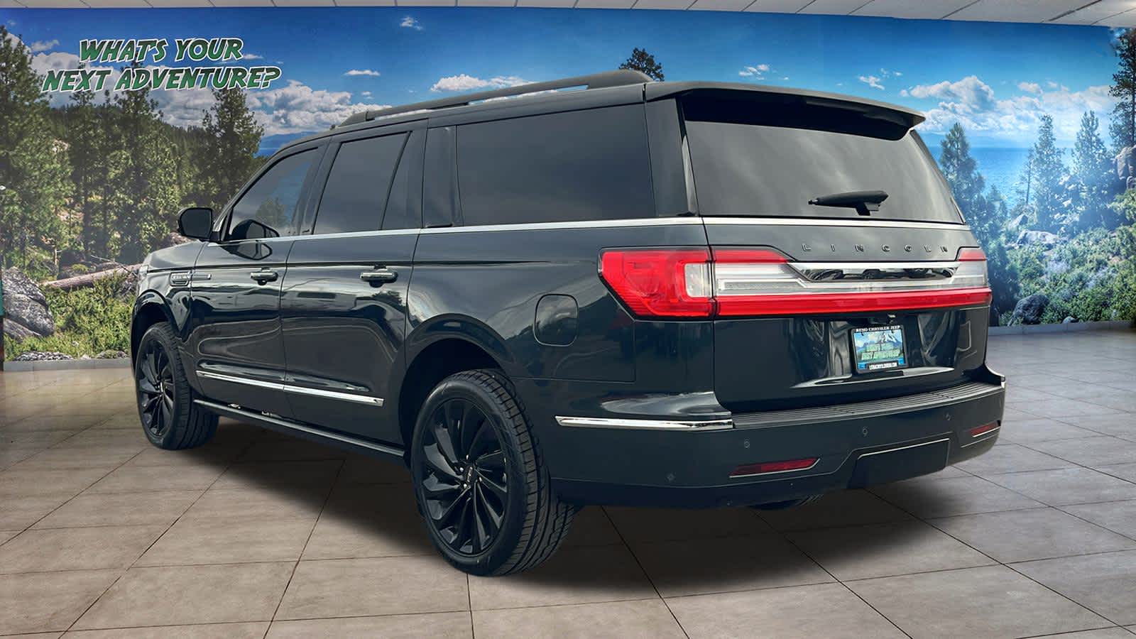 Thumbnail: 2021 Lincoln Navigator L - 7