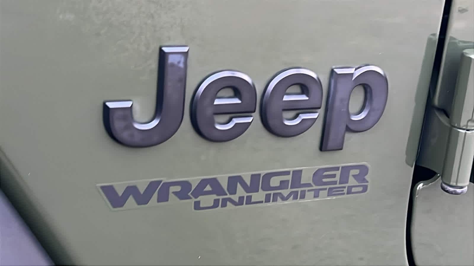 Thumbnail: 2021 Jeep Wrangler - 28