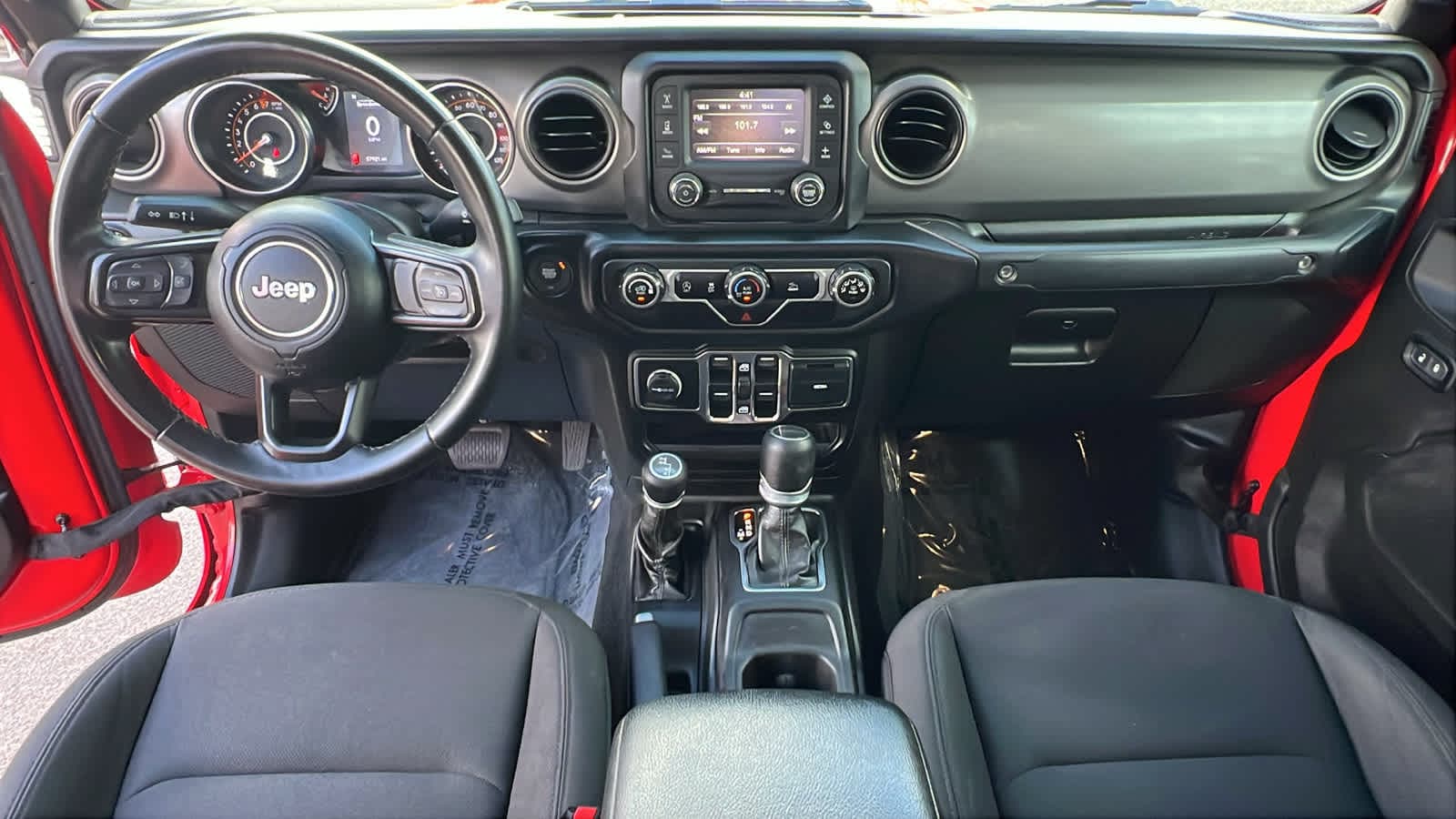 Thumbnail: 2021 Jeep Gladiator - 26