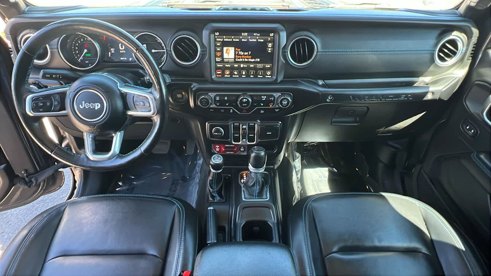 Thumbnail: 2022 Jeep Wrangler - 25