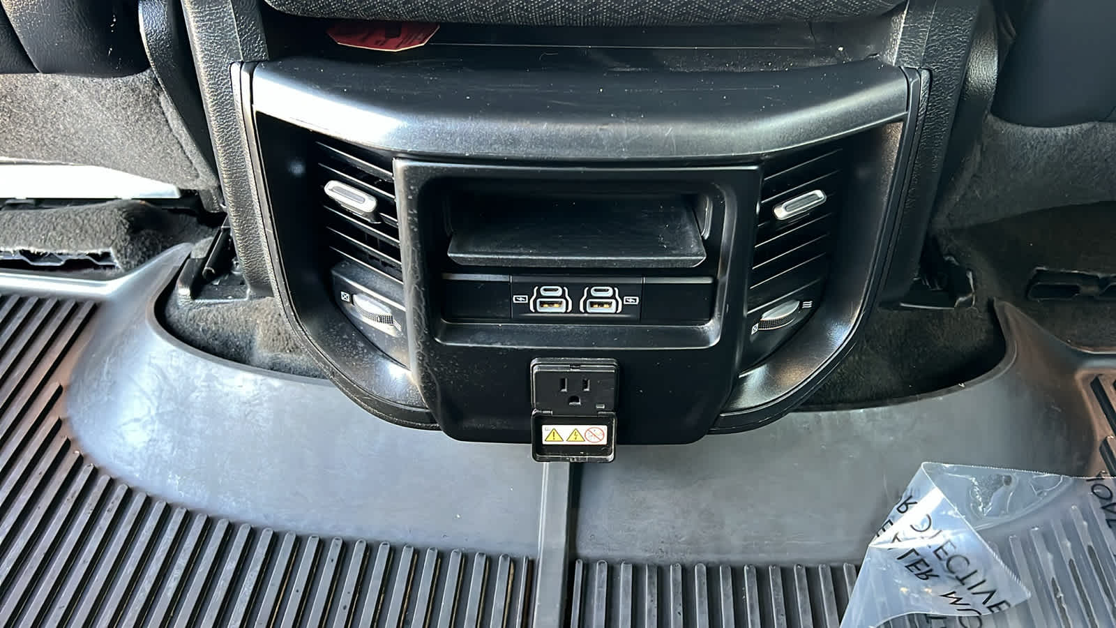 Thumbnail: 2023 RAM 1500 - 25