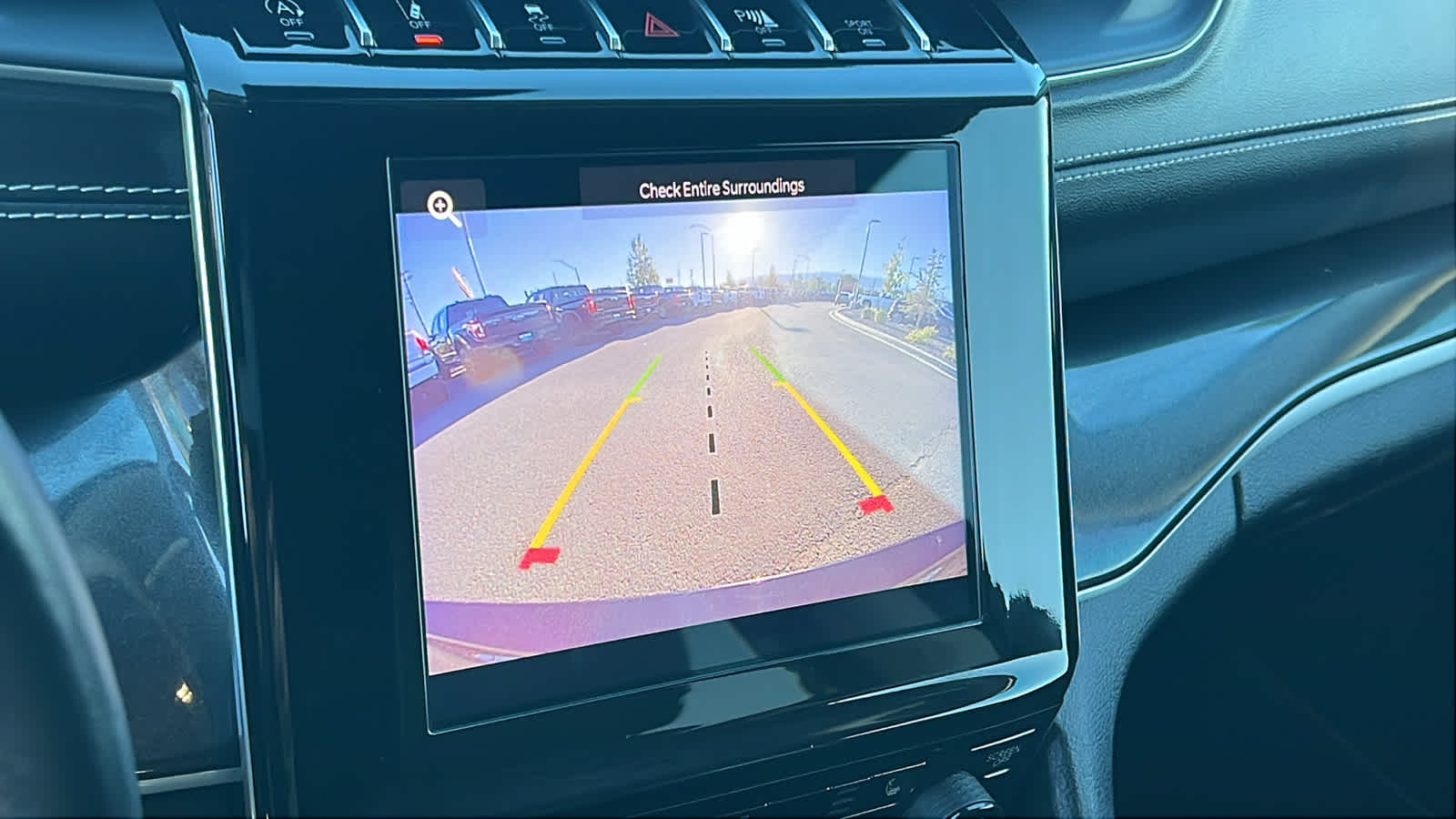 Thumbnail: 2022 Jeep Grand Cherokee - 16