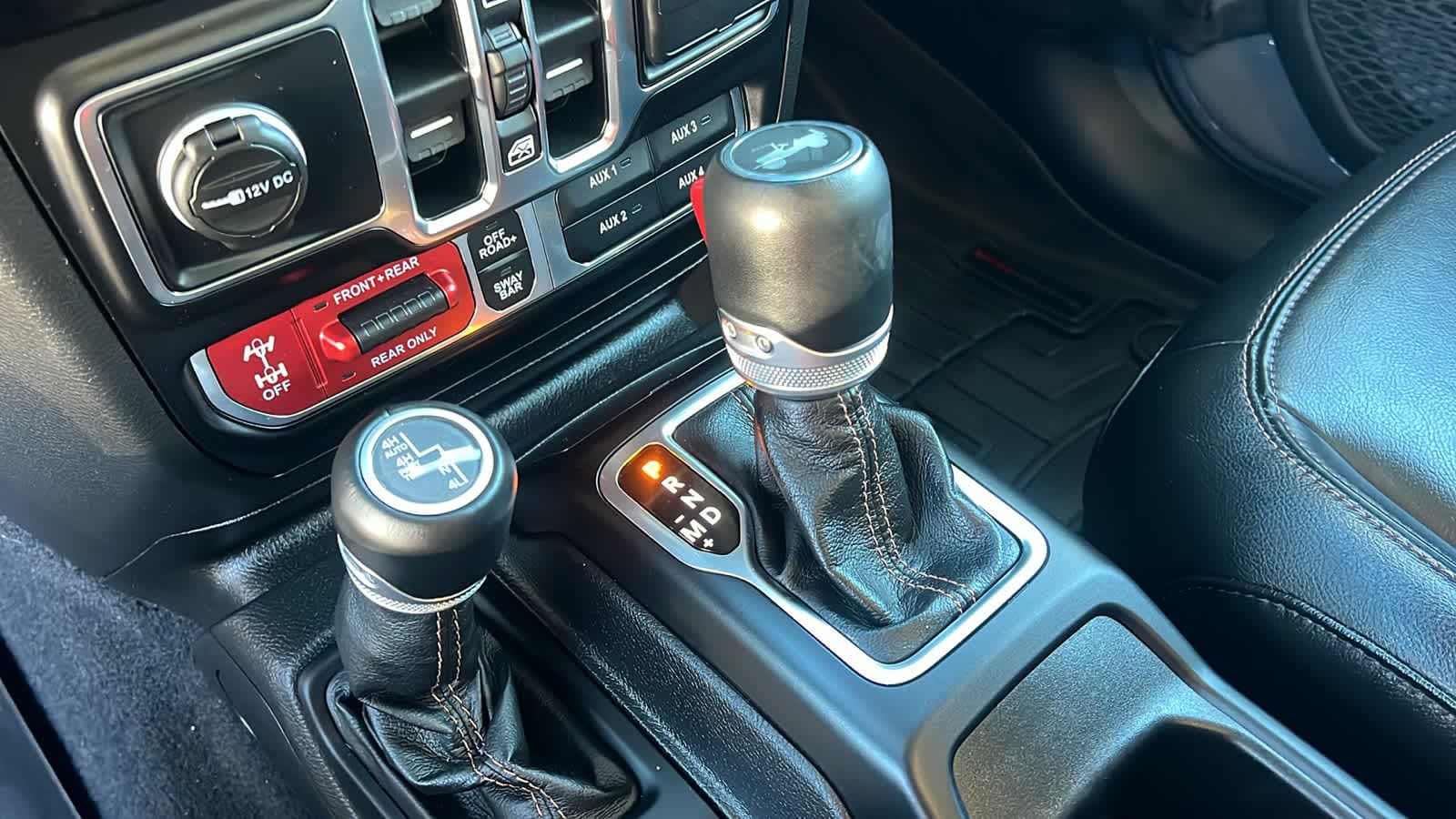 Thumbnail: 2021 Jeep Wrangler - 13