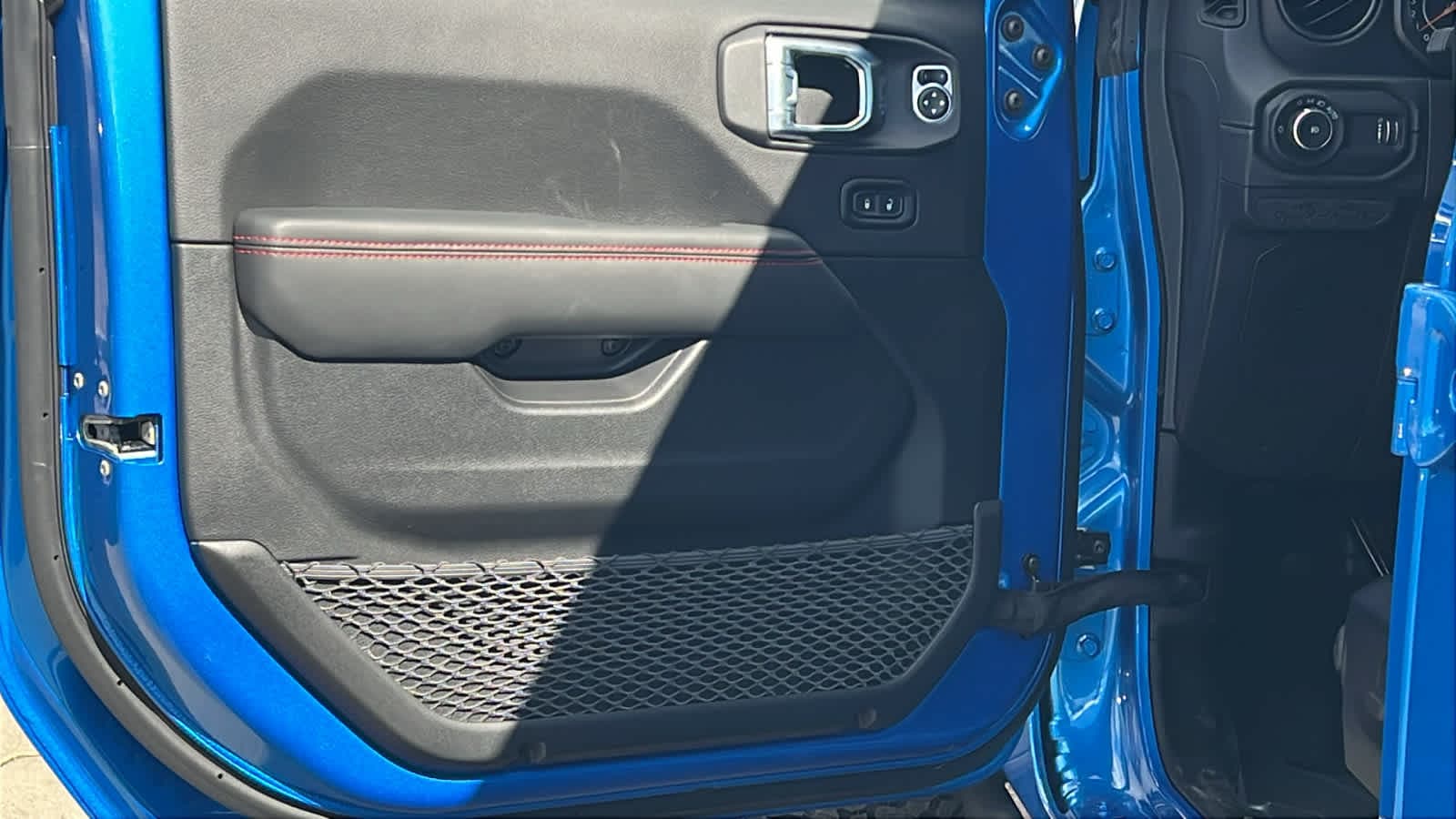 Thumbnail: 2026 Jeep Wrangler - 23