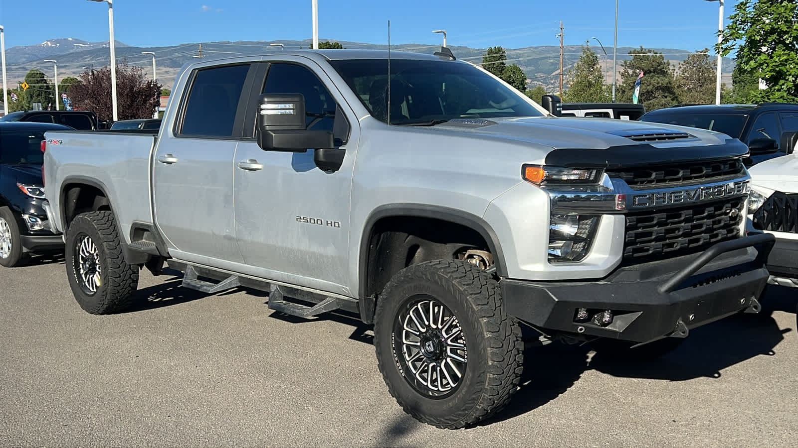 Thumbnail: 2020 Chevrolet Silverado 2500 - 2