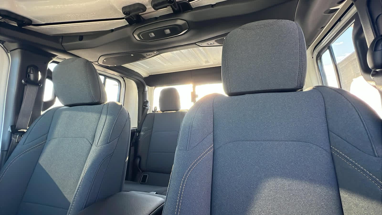 Thumbnail: 2026 Jeep Gladiator - 11