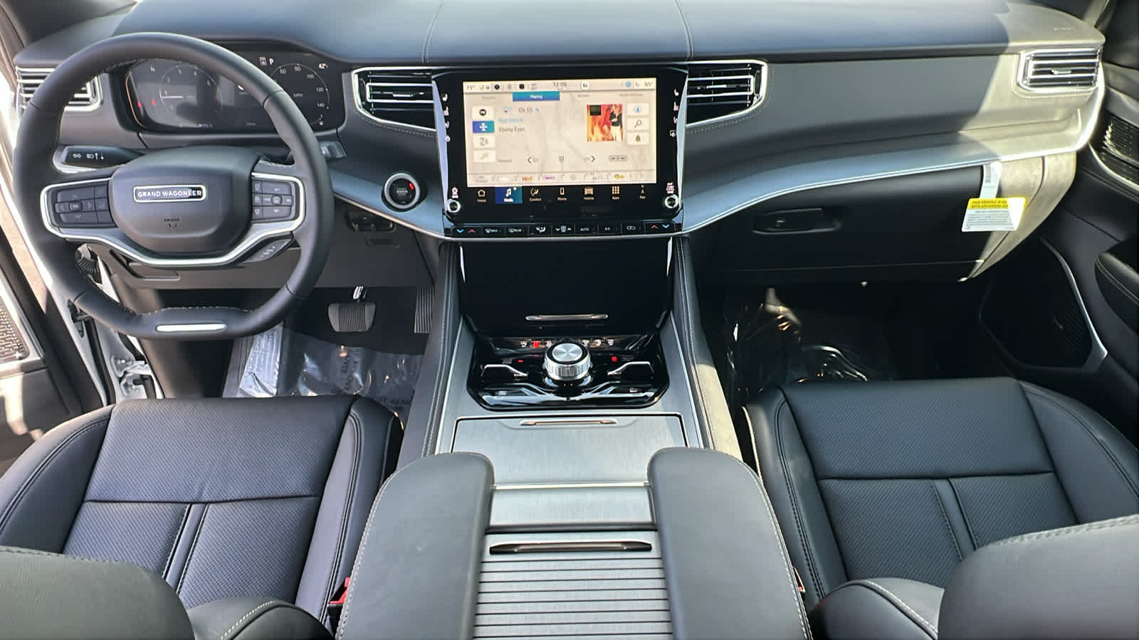 Thumbnail: 2026 Jeep Grand Wagoneer L - 26