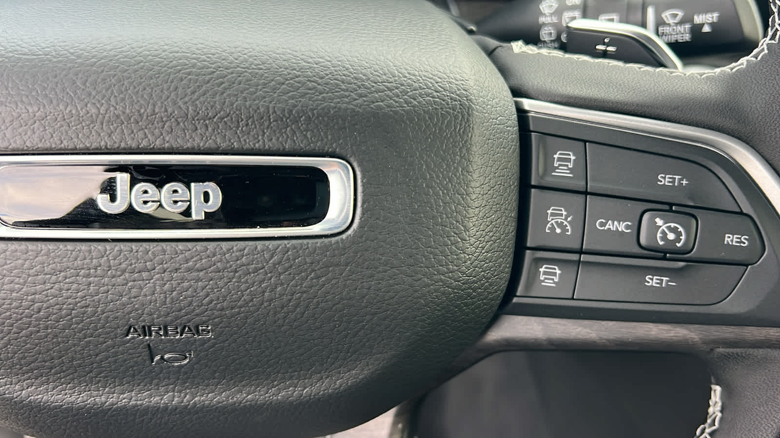 Thumbnail: 2025 Jeep Grand Cherokee - 20