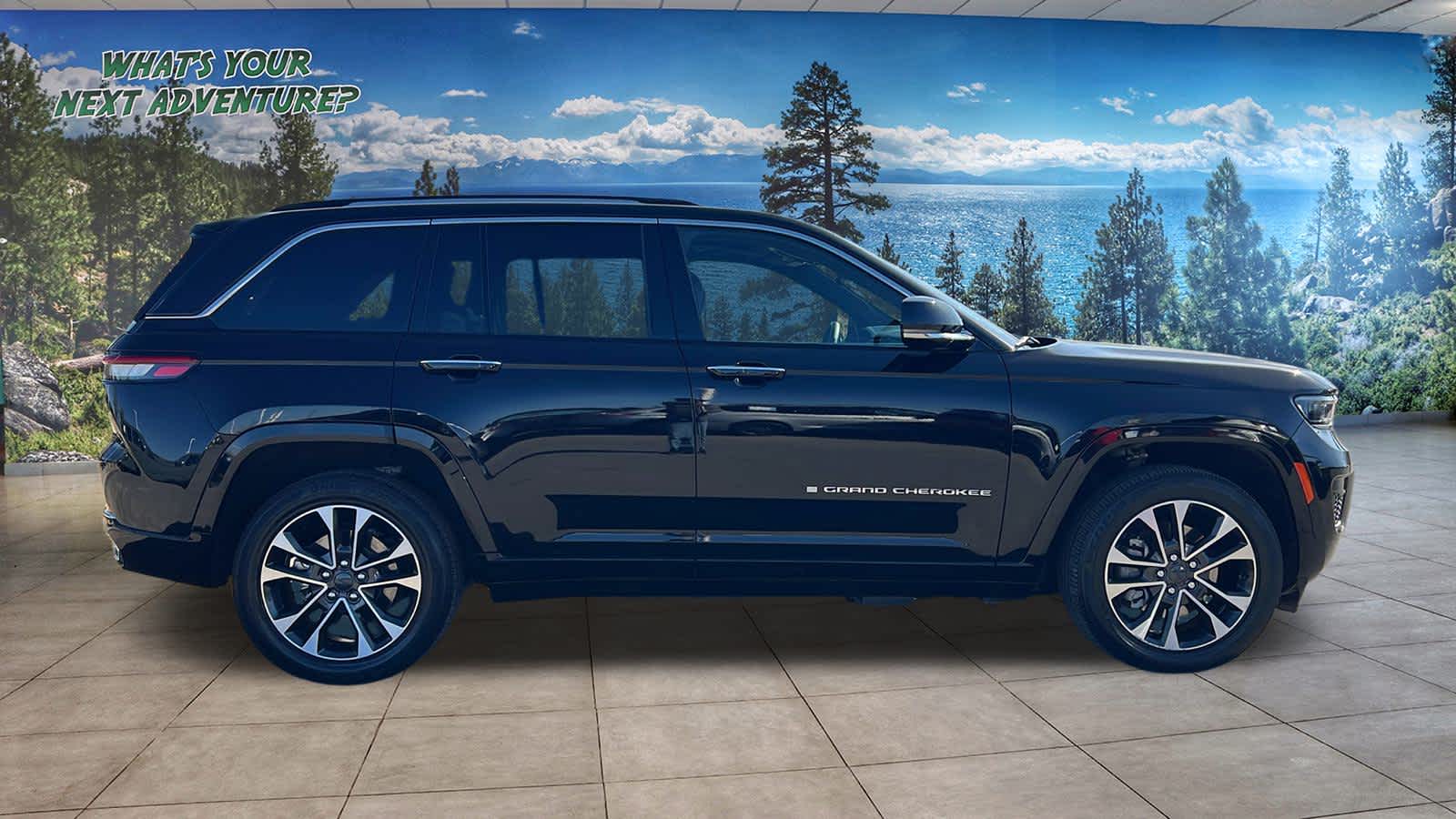 Thumbnail: 2022 Jeep Grand Cherokee - 4