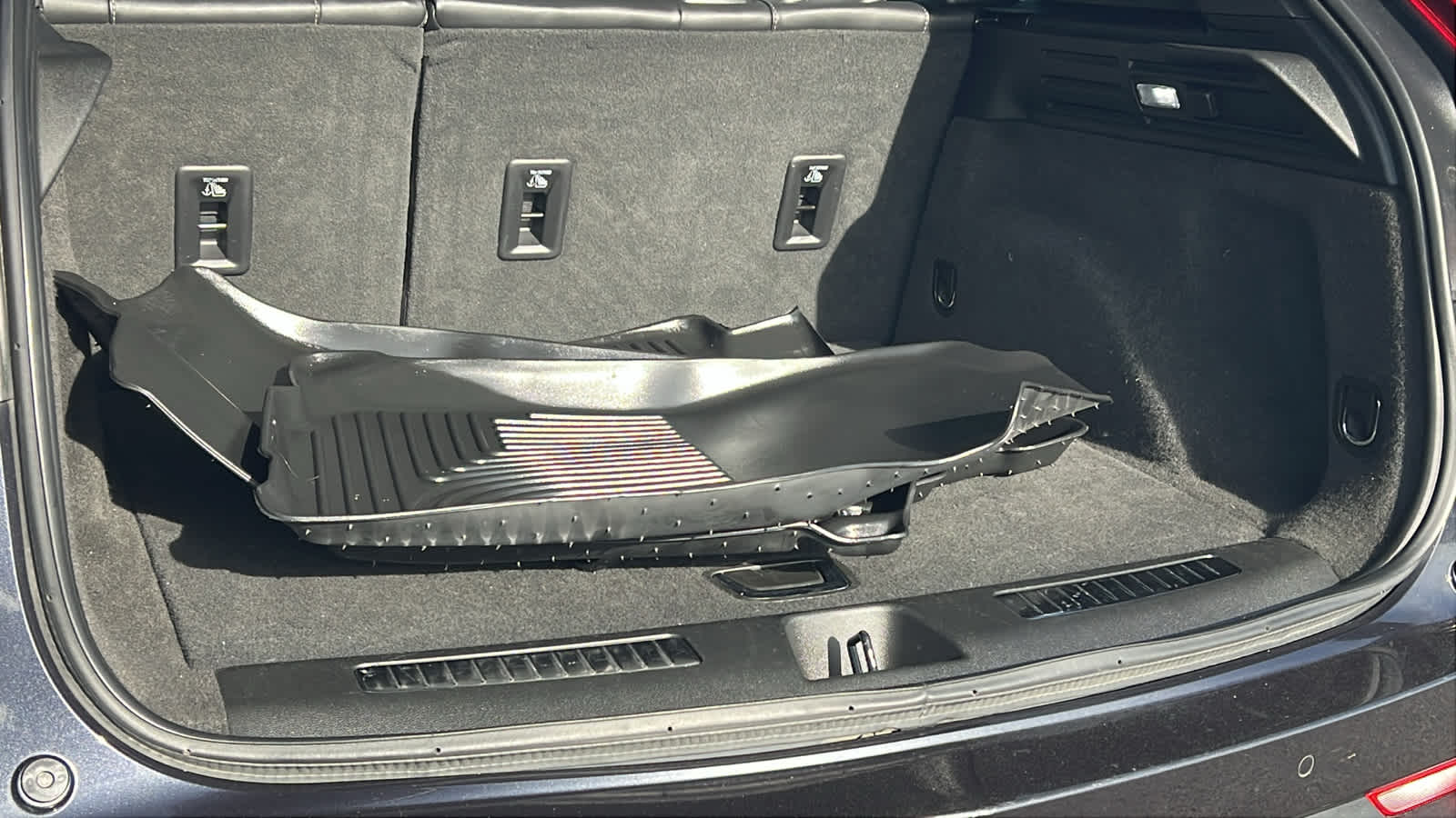 Thumbnail: 2023 Cadillac XT4 - 27