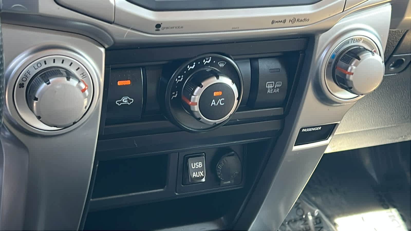 Thumbnail: 2019 Toyota 4Runner - 14