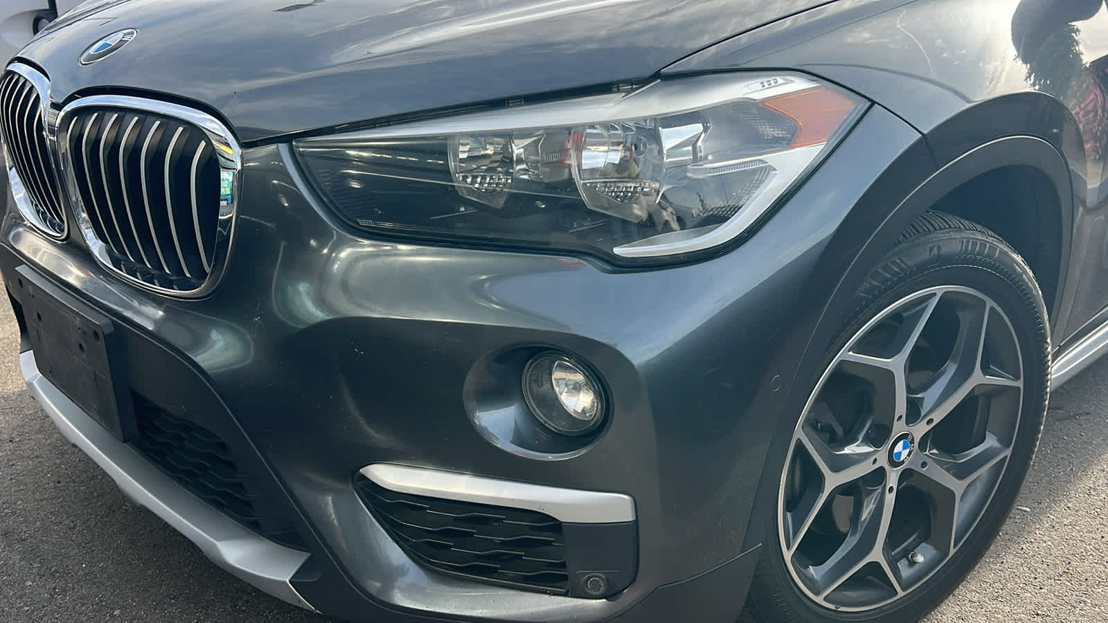 Thumbnail: 2017 BMW X1 - 8