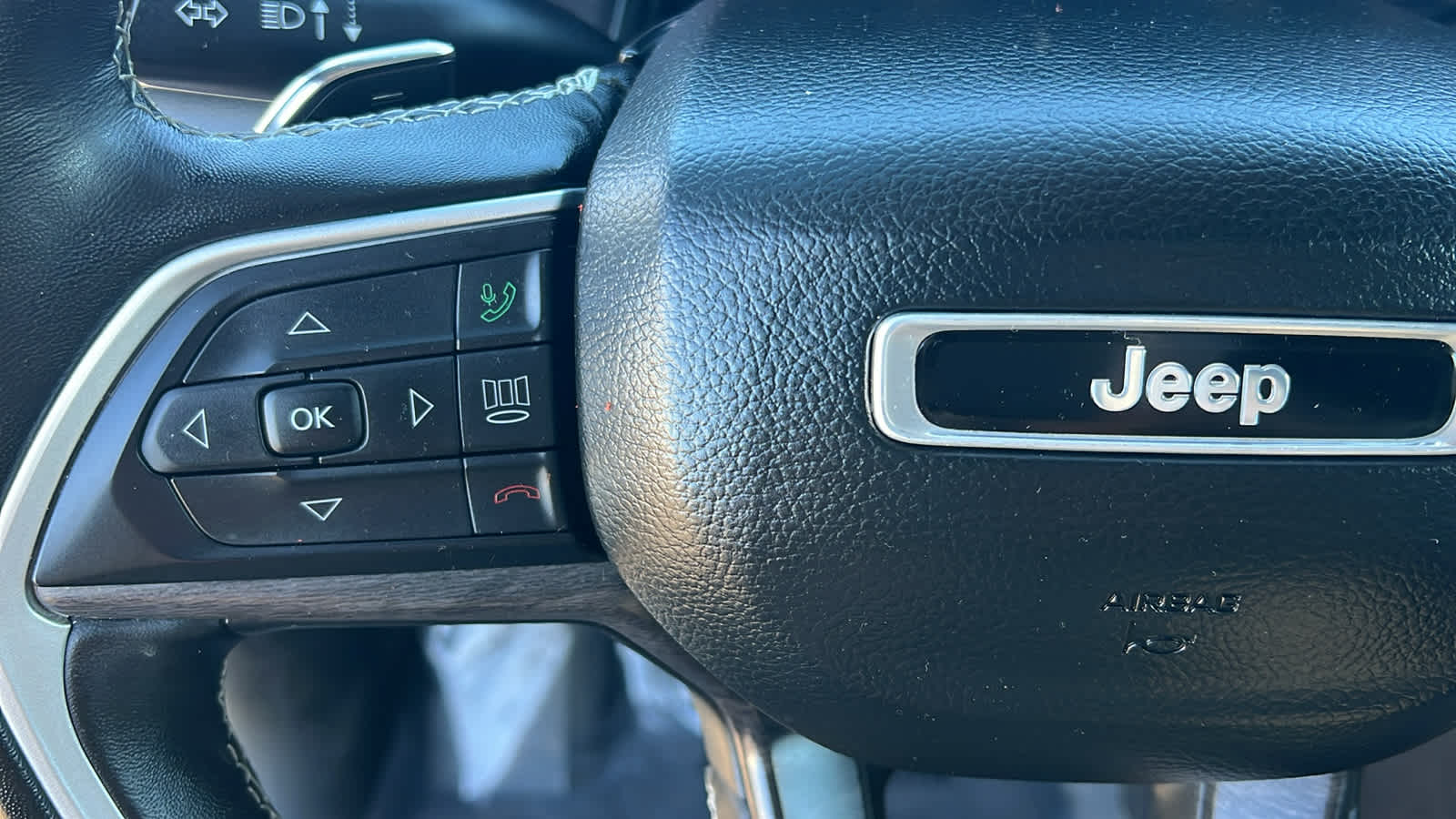 Thumbnail: 2013 Jeep Grand Cherokee - 19