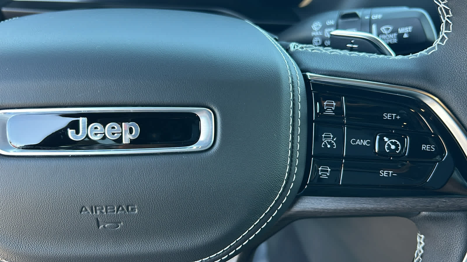 Thumbnail: 2025 Jeep Grand Cherokee L - 20