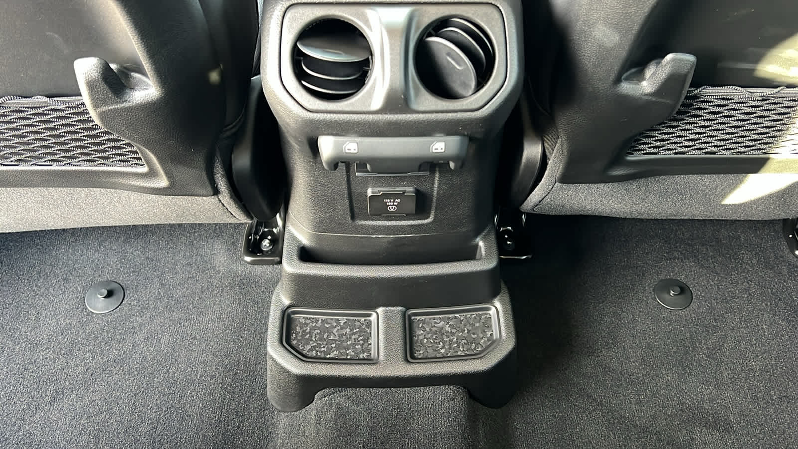 Thumbnail: 2026 Jeep Wrangler - 25