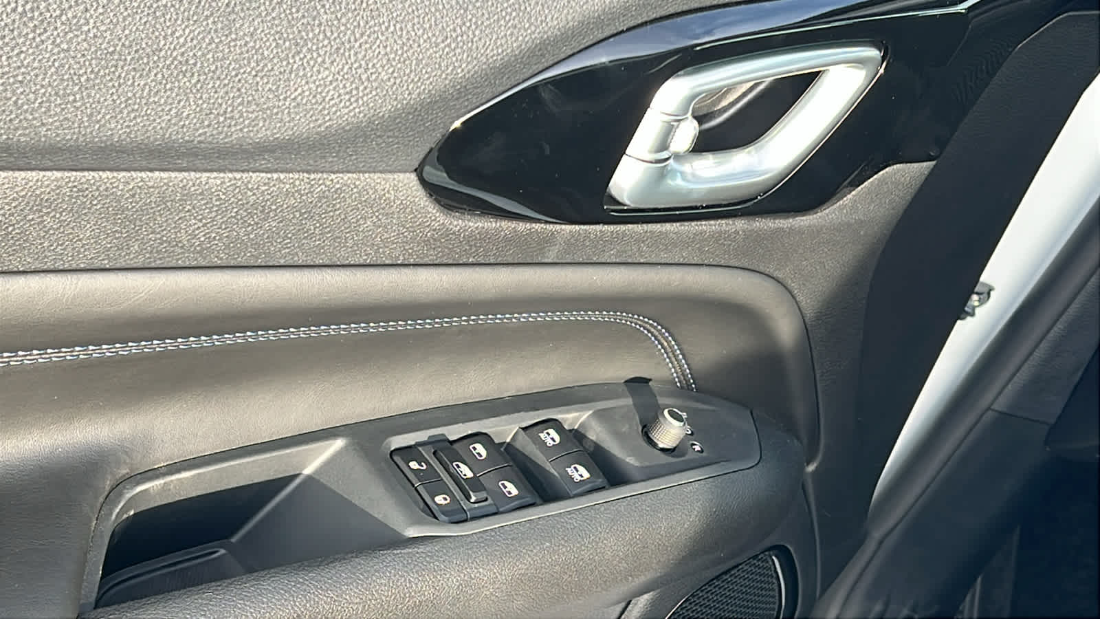 Thumbnail: 2026 Jeep Compass - 22