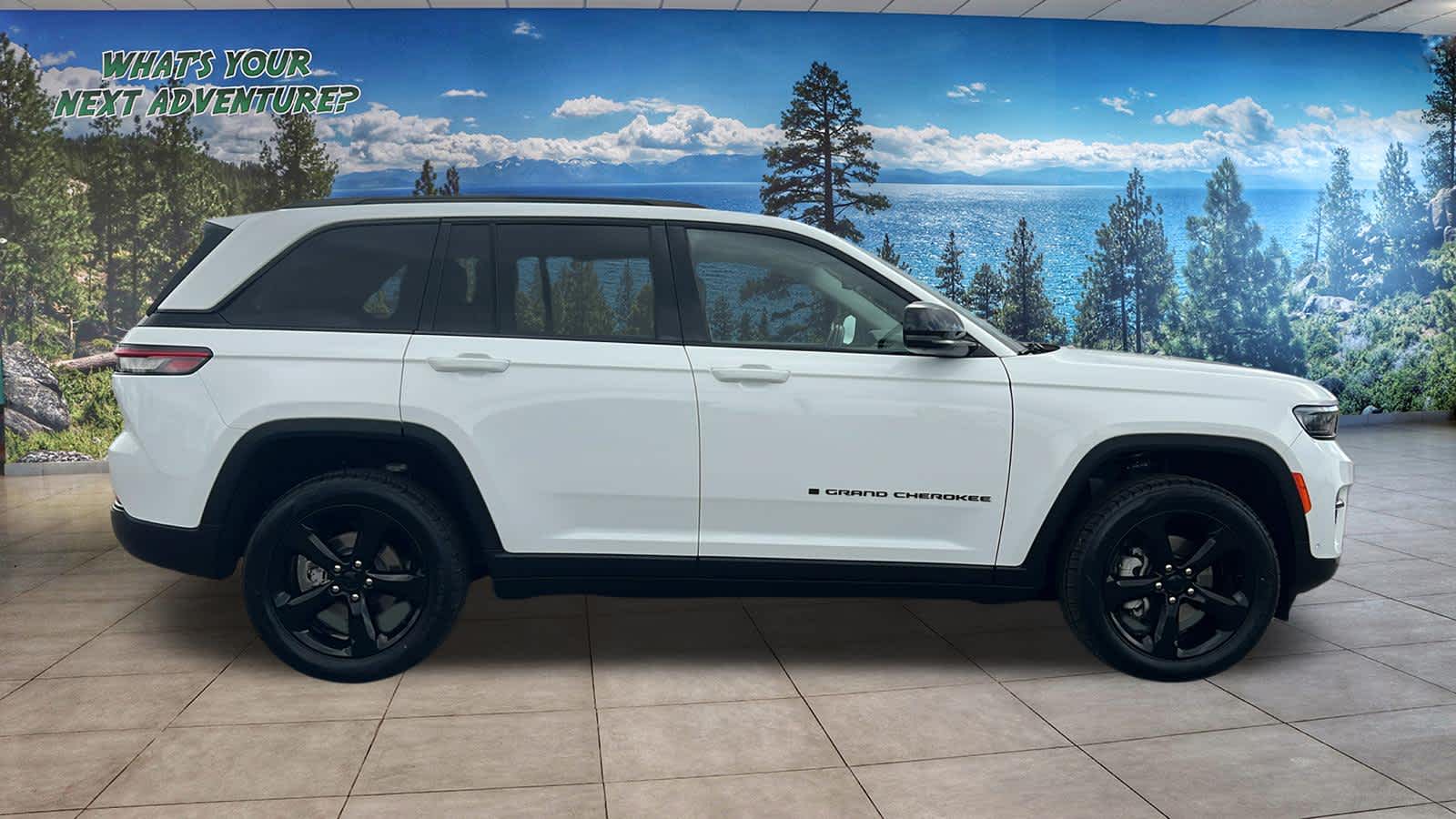 Thumbnail: 2023 Jeep Grand Cherokee - 4