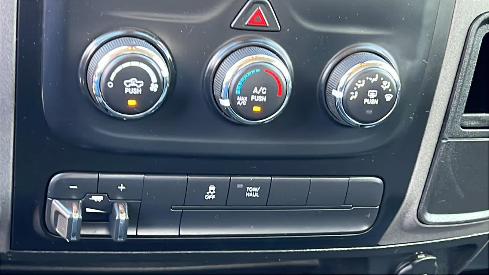 Thumbnail: 2022 RAM 1500 Classic - 14