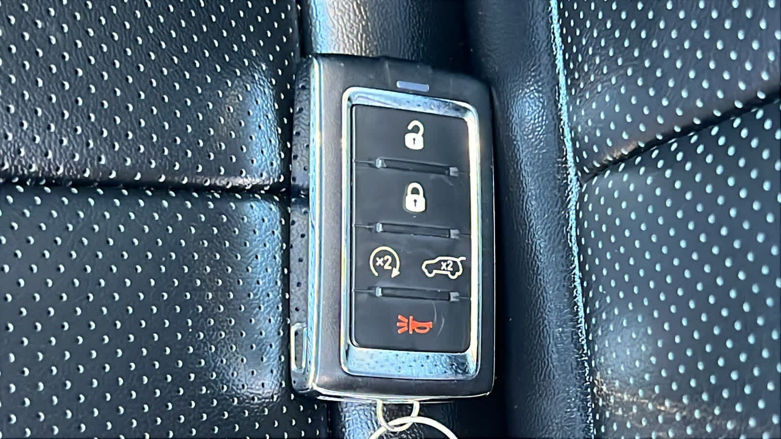 Thumbnail: 2022 Jeep Grand Cherokee - 29