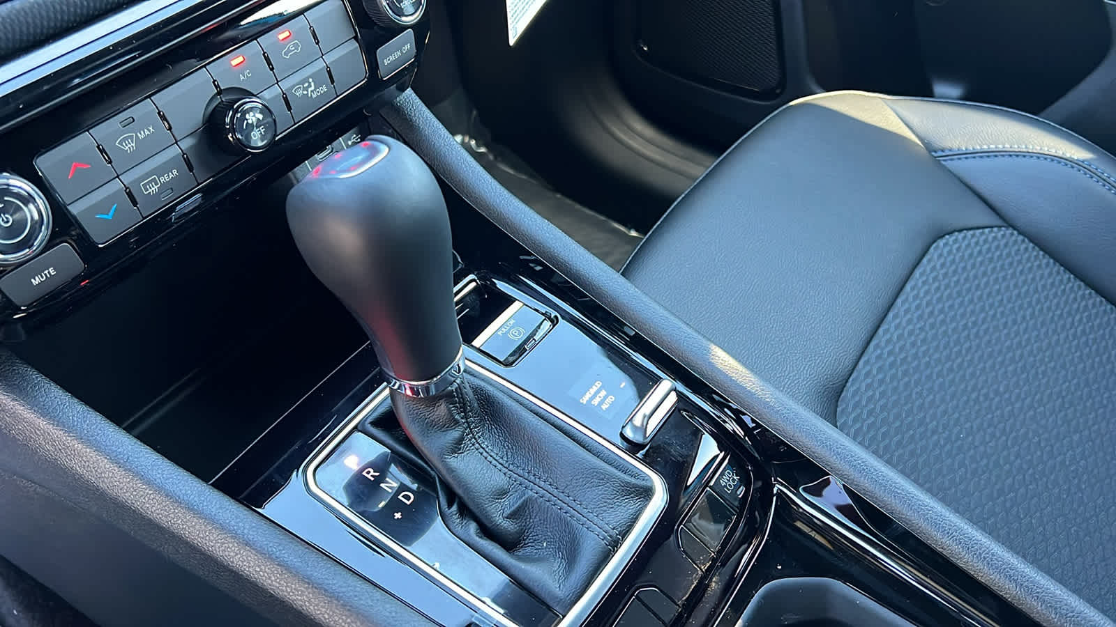 Thumbnail: 2026 Jeep Compass - 13