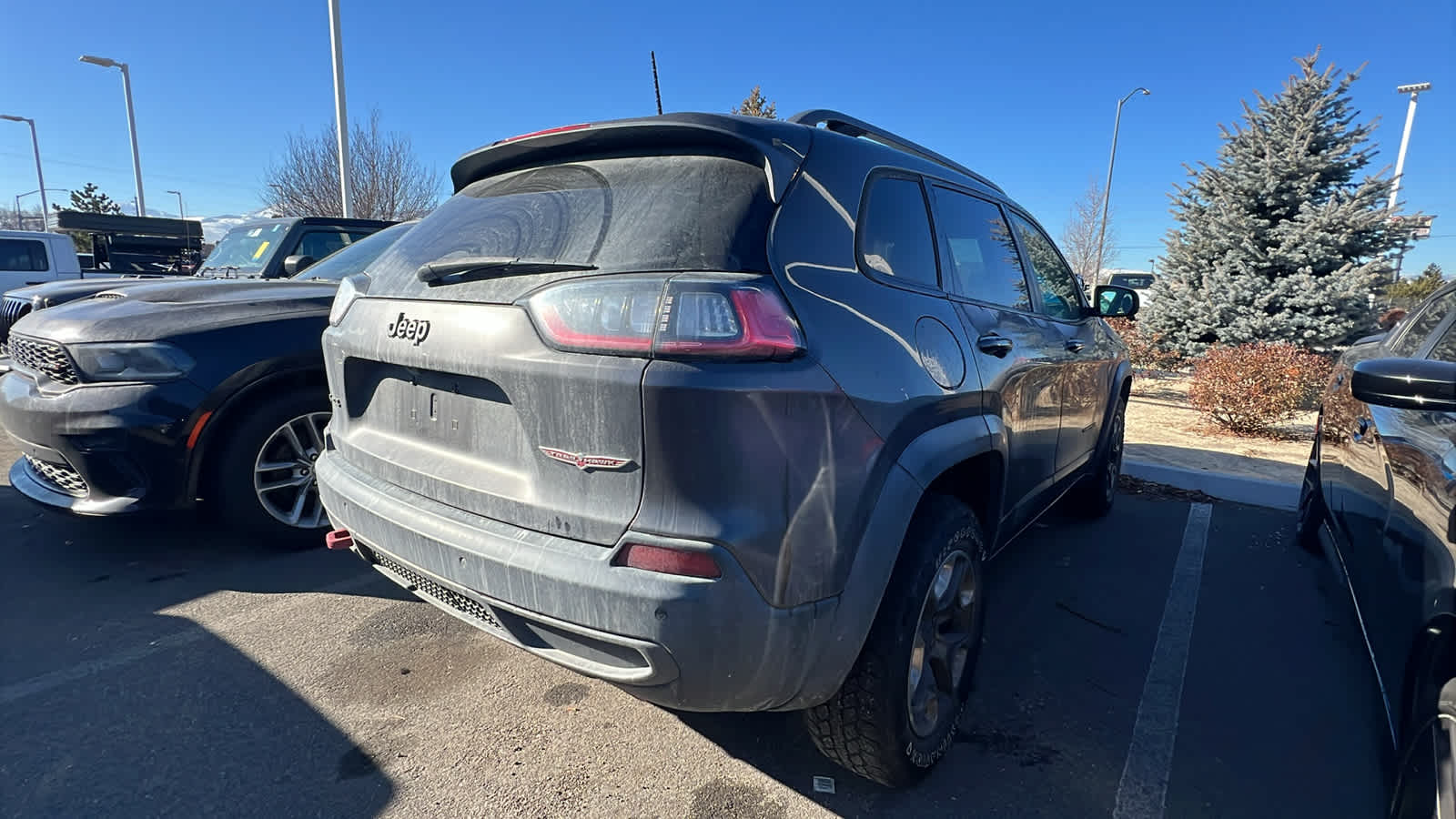 Thumbnail: 2019 Jeep Cherokee - 6