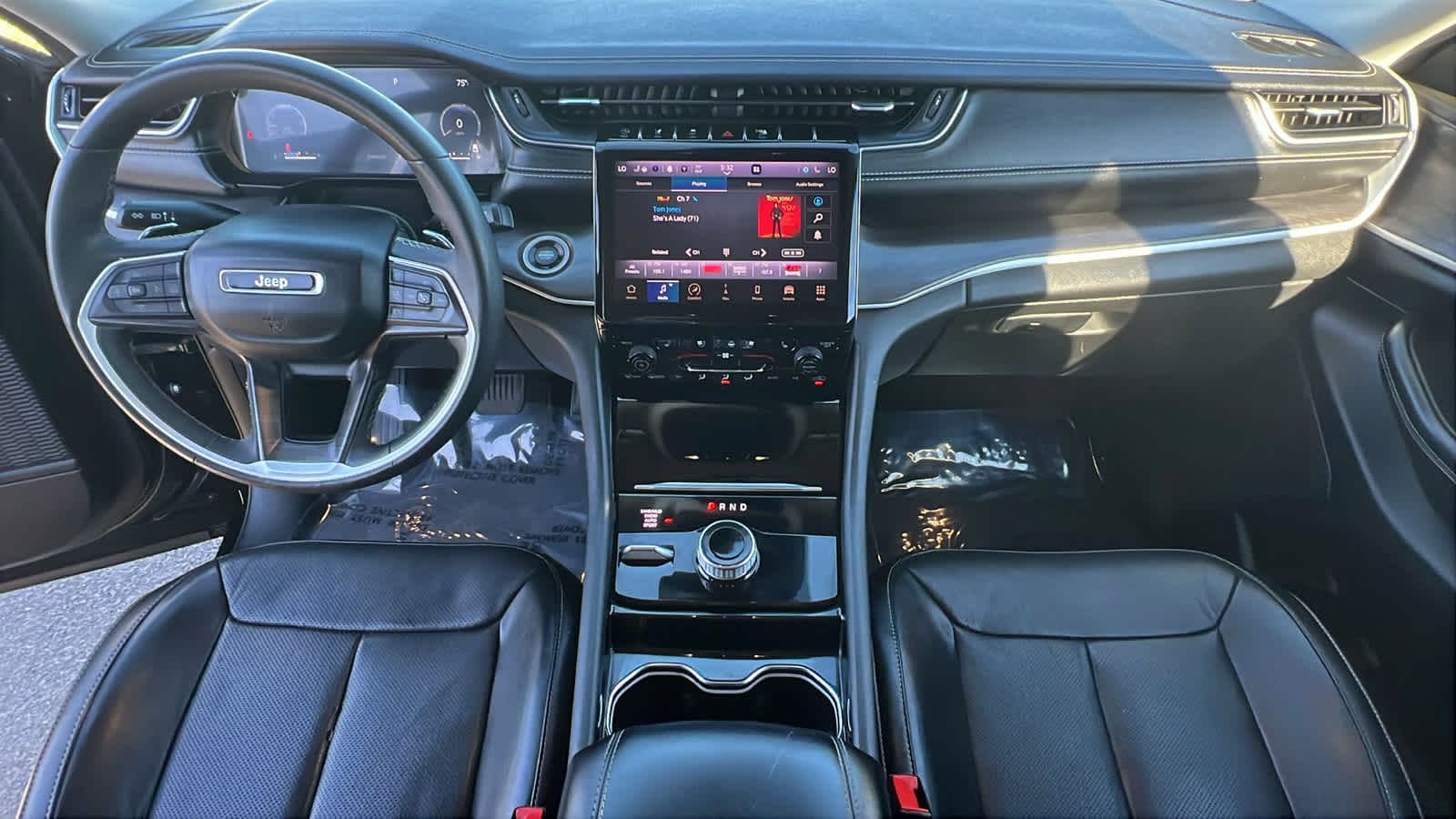 Thumbnail: 2023 Jeep Grand Cherokee - 26