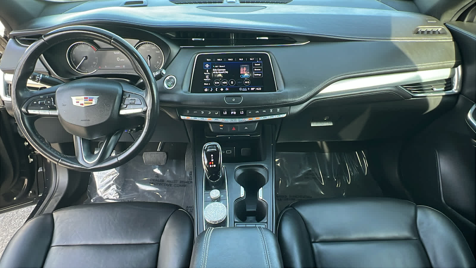 Thumbnail: 2023 Cadillac XT4 - 26