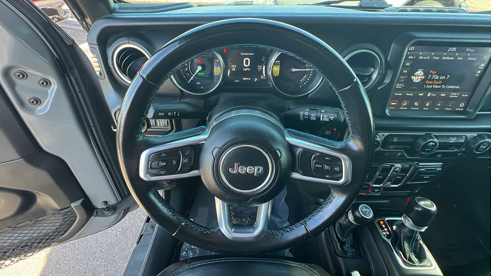 Thumbnail: 2021 Jeep Wrangler - 18