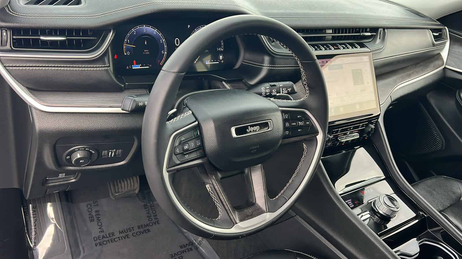 Thumbnail: 2023 Jeep Grand Cherokee - 10