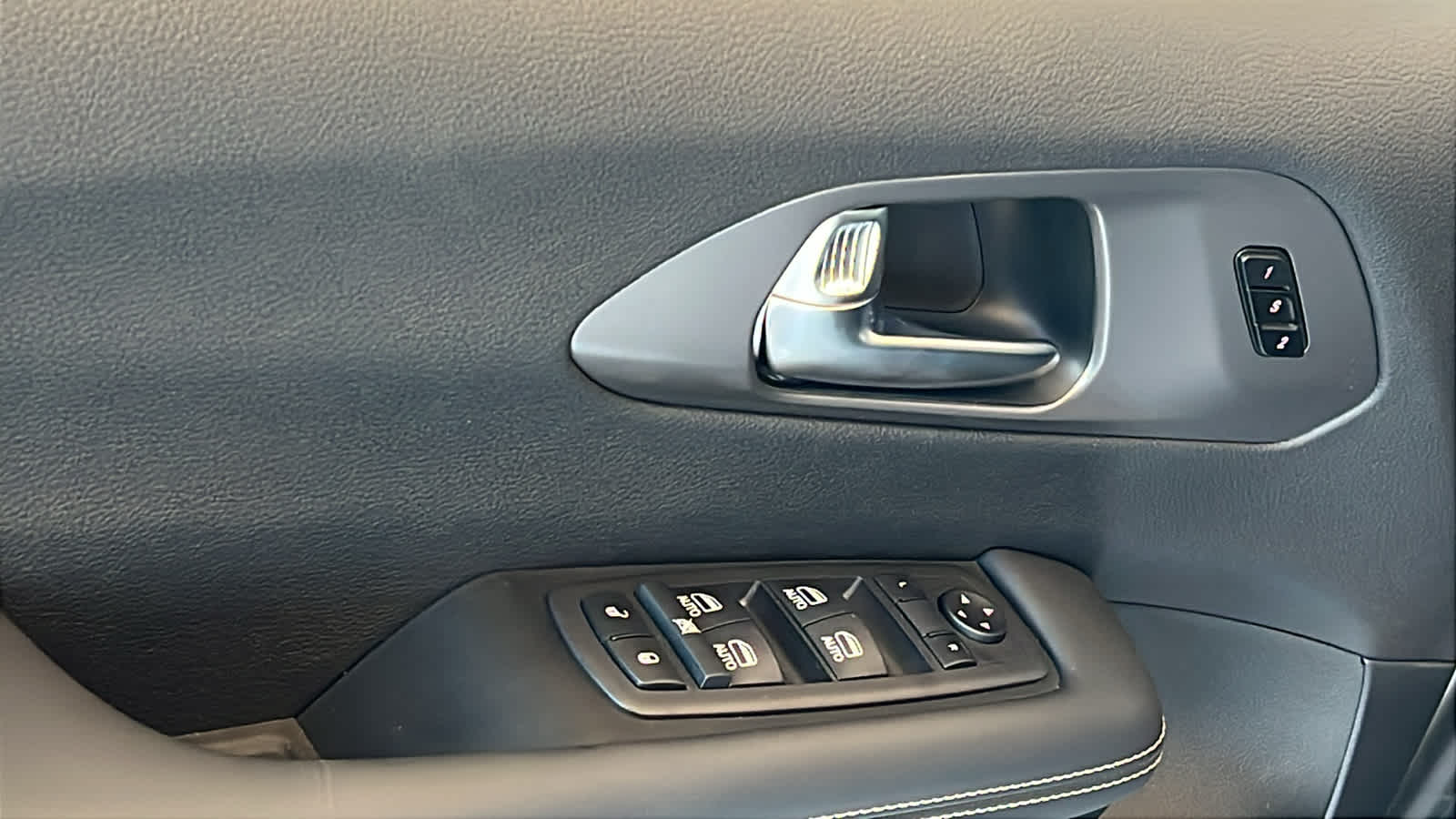 Thumbnail: 2026 Chrysler Pacifica - 22