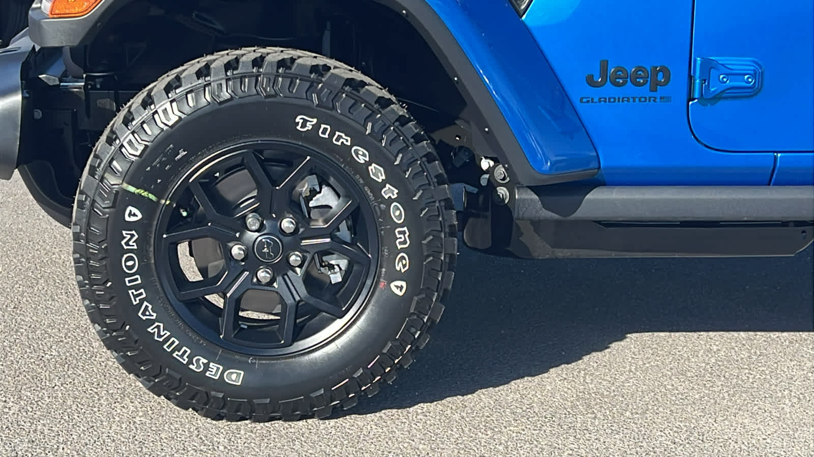 Thumbnail: 2026 Jeep Gladiator - 9