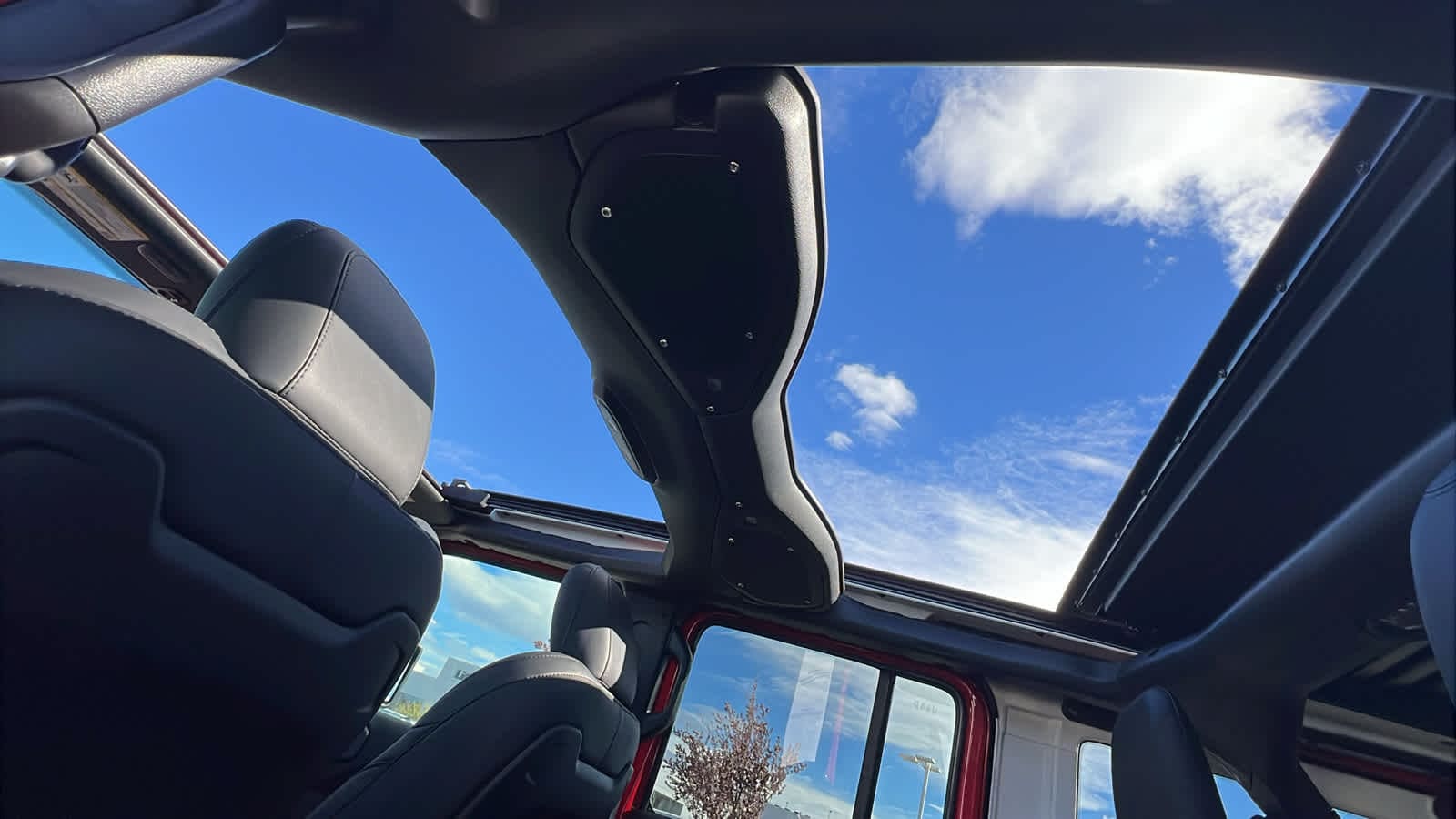 Thumbnail: 2026 Jeep Wrangler - 32