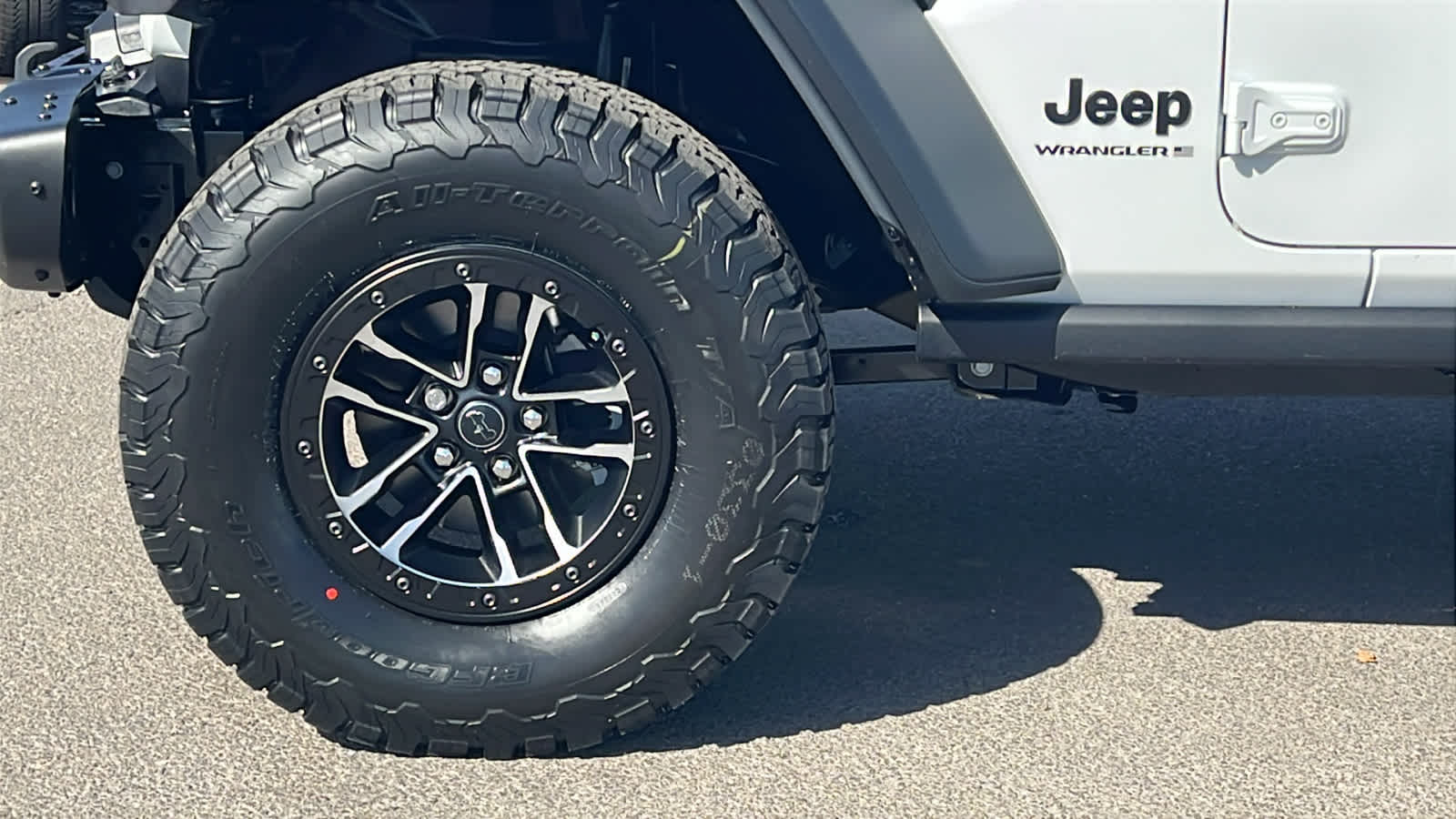 Thumbnail: 2026 Jeep Wrangler - 9