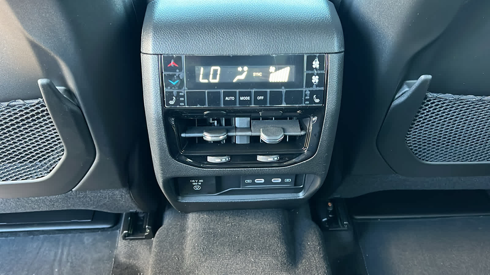 Thumbnail: 2026 Jeep Grand Cherokee L - 25