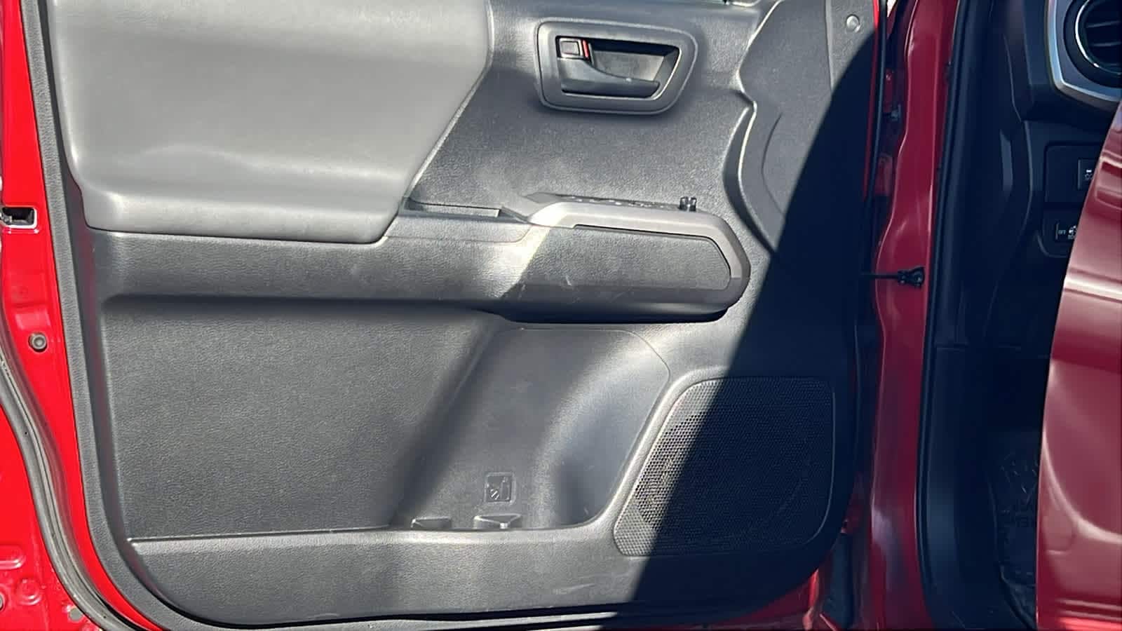 Thumbnail: 2023 Toyota Tacoma - 23