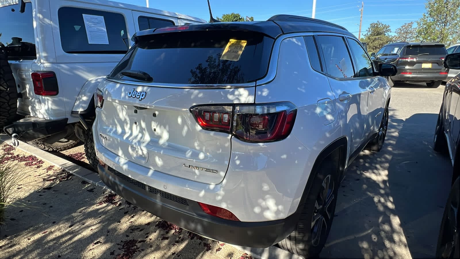 Thumbnail: 2023 Jeep Compass - 10