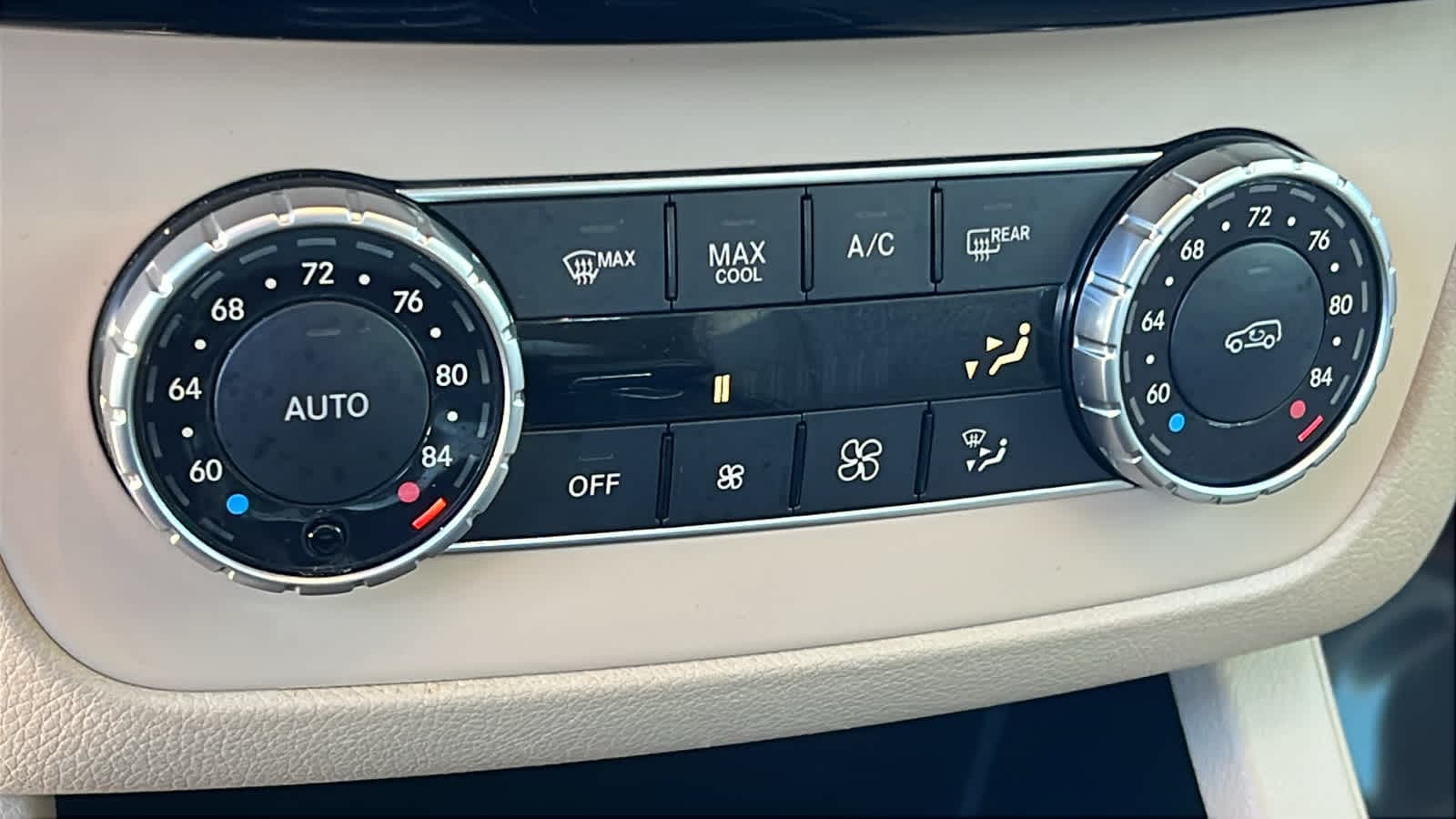 Thumbnail: 2018 Mercedes-Benz GLE - 14